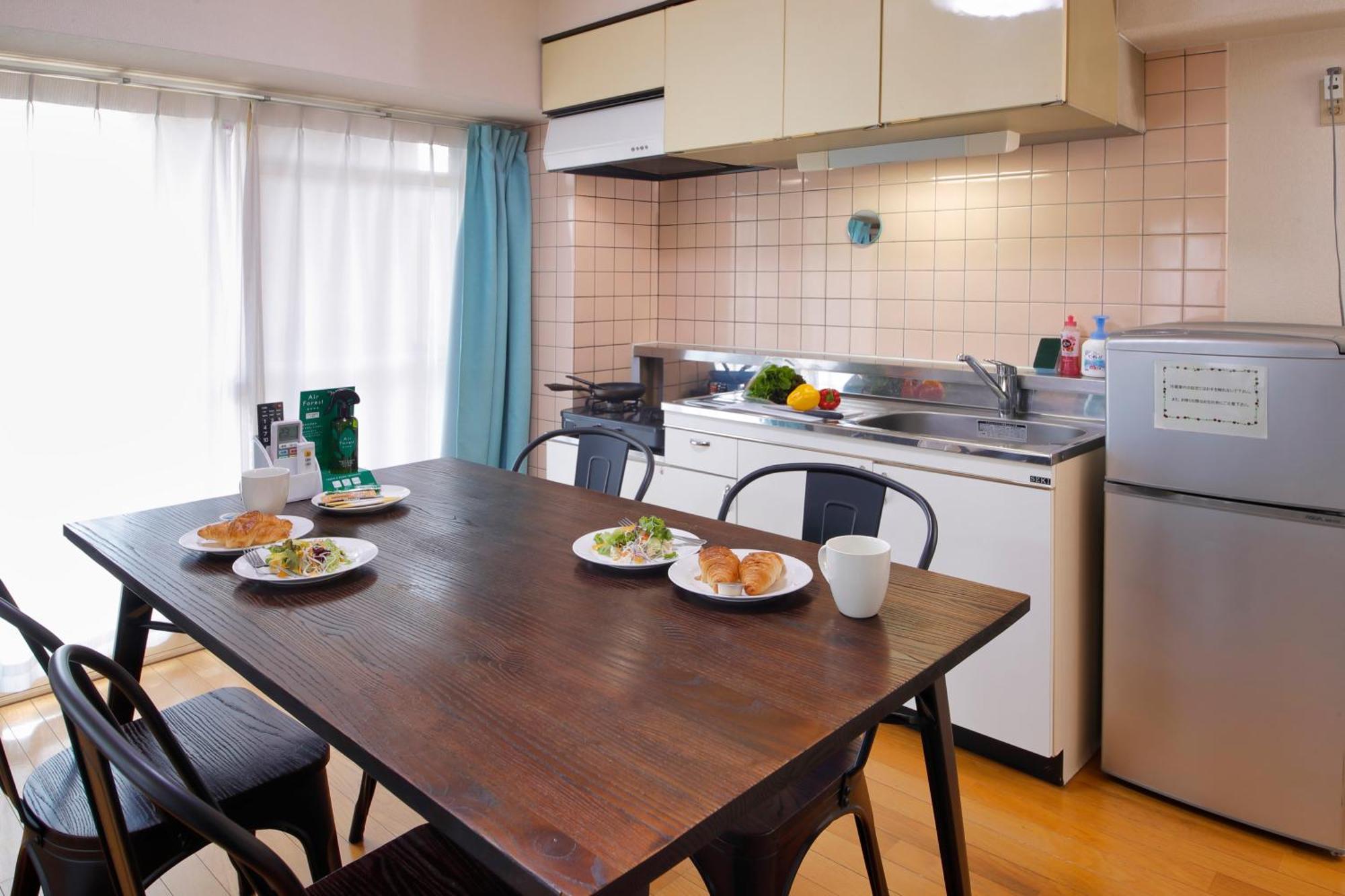 ホテル西川口ウィークリー Apartment Kawaguchi (Saitama)